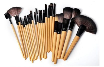 Makeup Brushes Set 24pcs Natural Hair Synthetic Wood Handle Cadrim Professional Makeup Brush Set Foundation Powder Blush Blending Shading Eyeshadow Concealers Cosmetic Brushes Kit Travel Makeup Brush