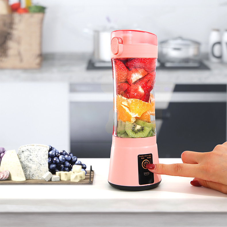 Portable Blender Portable Fruit Electric Juicing Cup Kitchen Gadgets 3